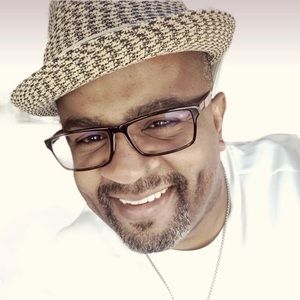 Meet your Posher, Ray